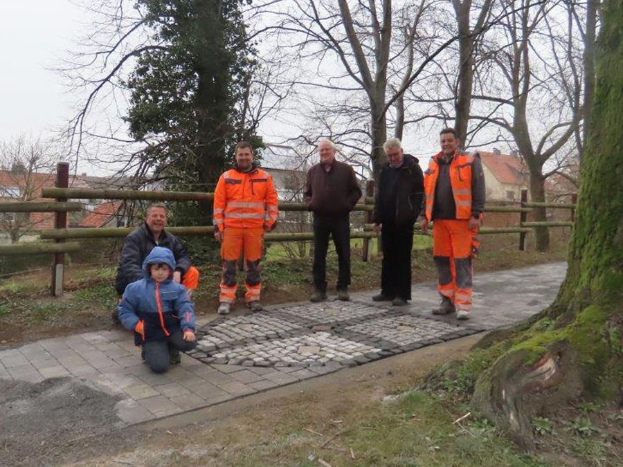 Read more about the article Einmauerung des  Rüthener Stadtwappen in Stadtmauer